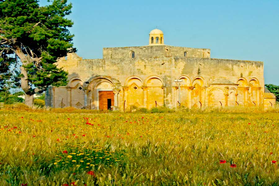 abbey maria maggiore manfredonia